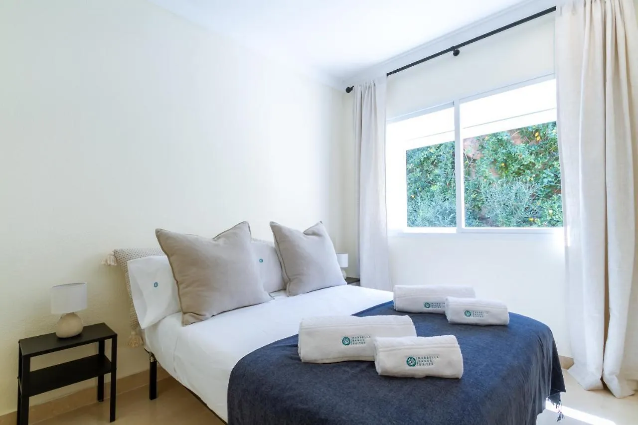 Marbella Banus Suites - La Quinta Cosy Flat With Fantastic Terrace 贝纳阿维斯